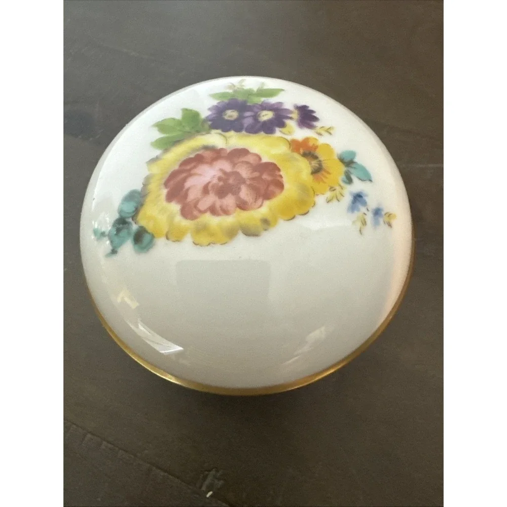 AK Kaiser Trinket Box West Germany Lidded Lid Floral Gold Trim Porcelain Vintage